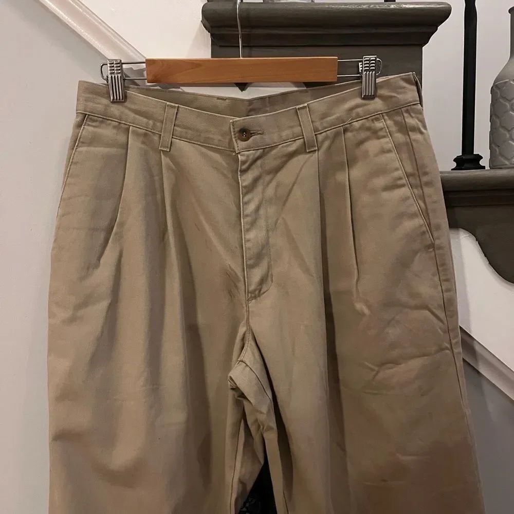 Wrangler Tan Classic Pleated Khaki Pants Trousers sz 34X32